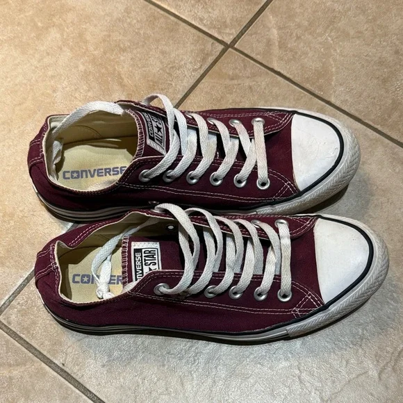Converse Maroon Canvas Sneakers - Picture 1 of 2